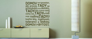 Samolepka na stenu s textom - domov je bytosť, polep na stěnu a nábytek